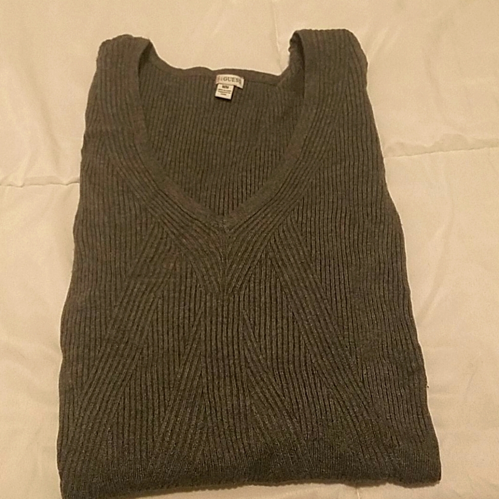 Guess long sleeve vneck